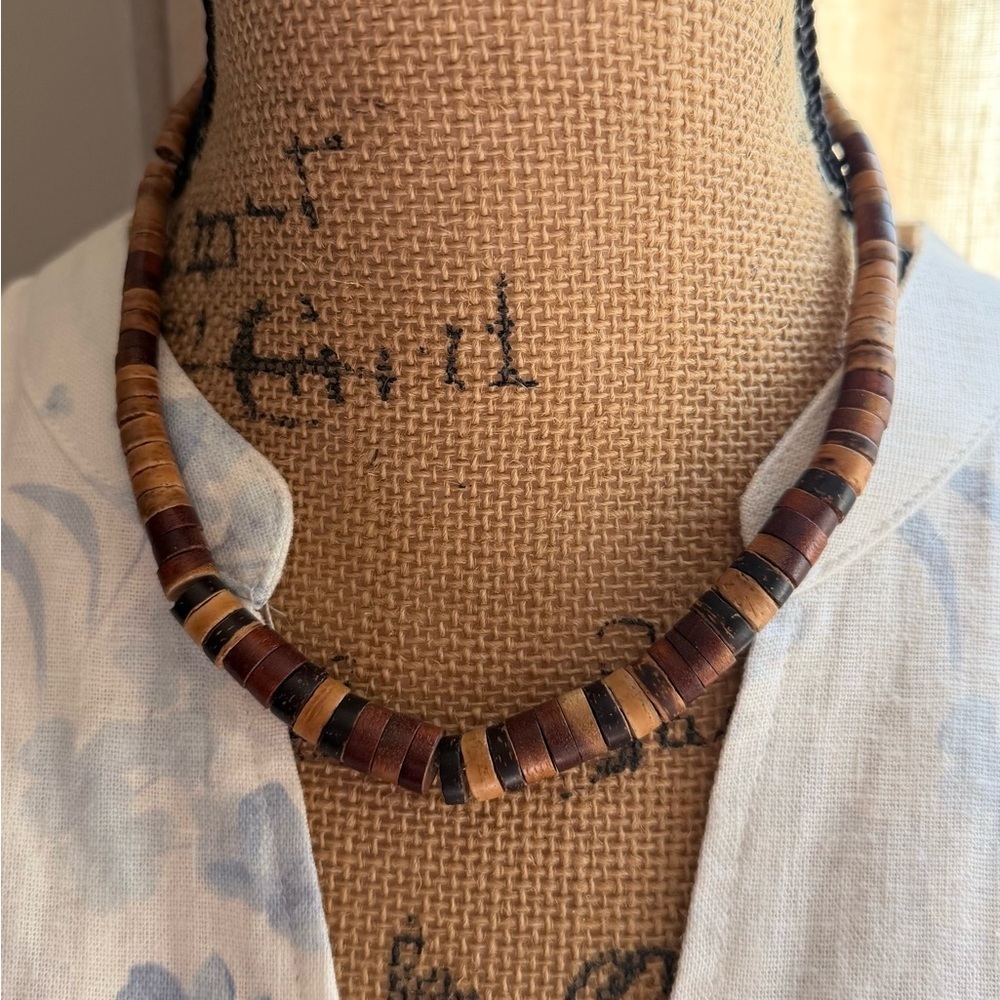Handcrafted Brown Wood Disc Bead Necklace - Women Jewelry vintage - Picture 8 of 8